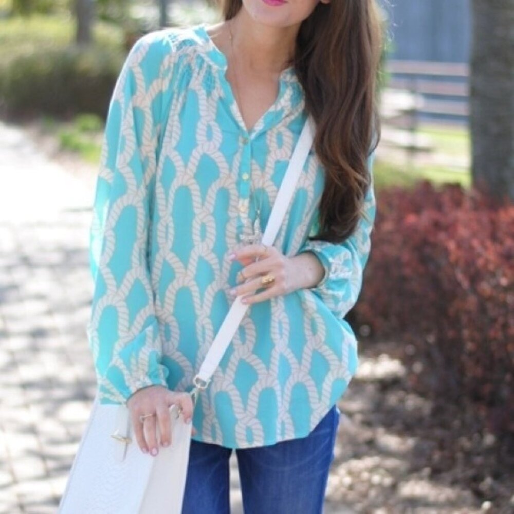 Macbeth Collection by Margaret Josephs Blue & Cream Long Sleeve Blouse – Small